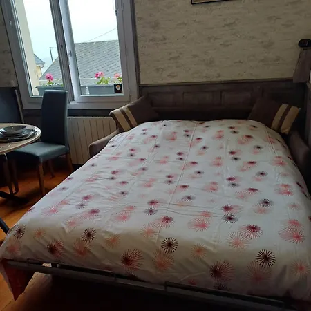 Le 2 F شقة أولت